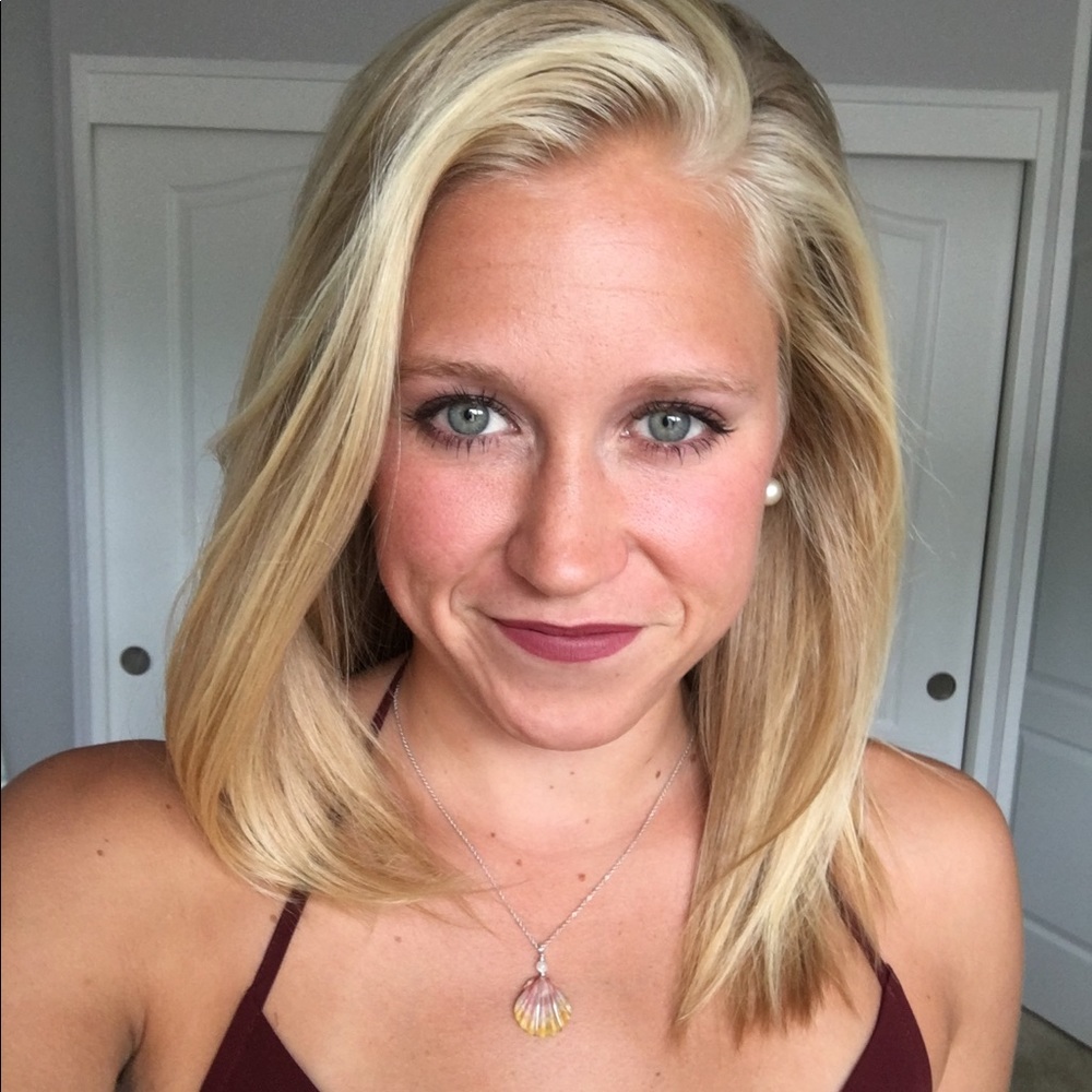 Meet your Posher, Molly